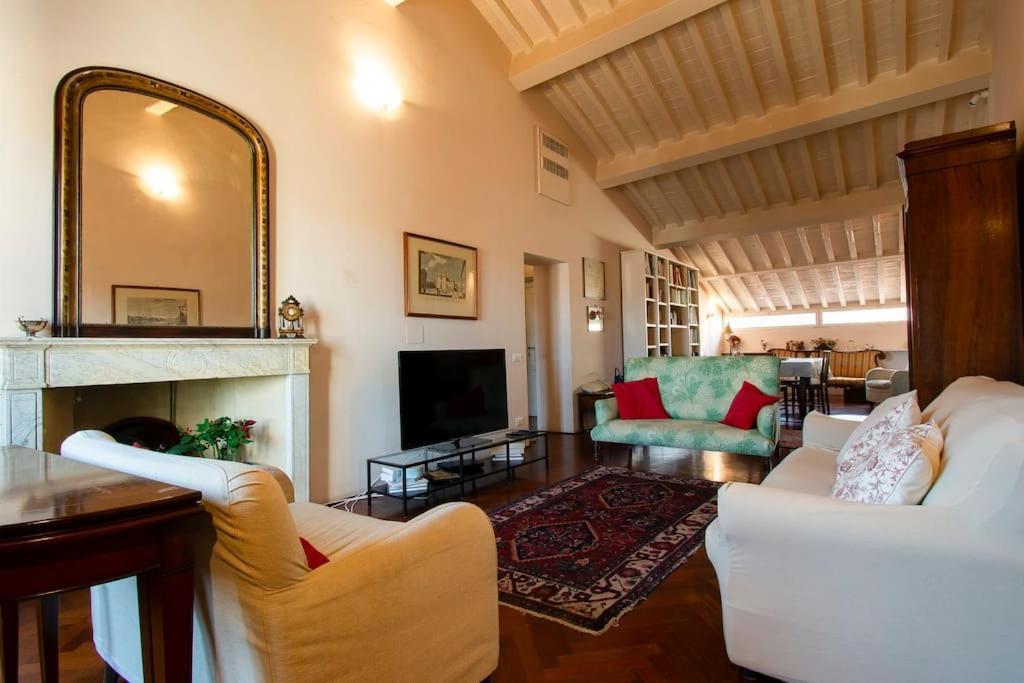 Appartement Pampurio On The Roofs à Pise Extérieur photo